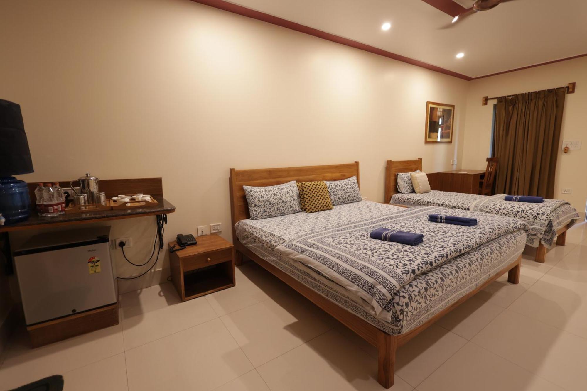 Vrindāvan Mvt Guesthouse & Restaurant מראה חיצוני תמונה