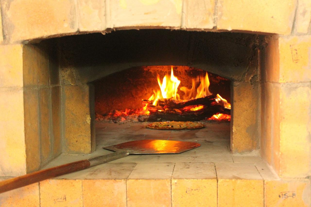 Vrindāvan Mvt Guesthouse & Restaurant מראה חיצוני תמונה