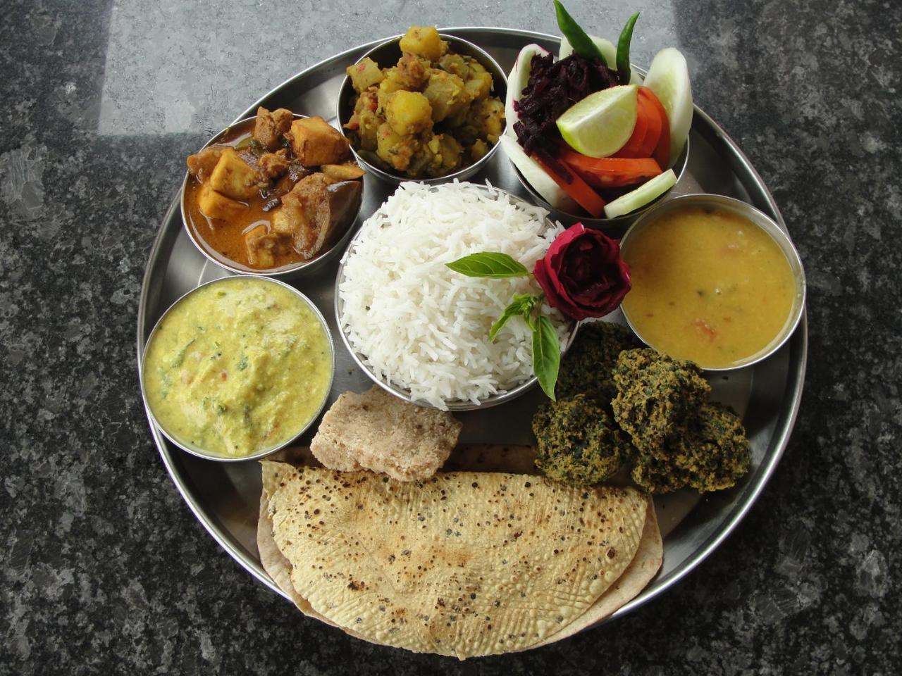 Vrindāvan Mvt Guesthouse & Restaurant מראה חיצוני תמונה