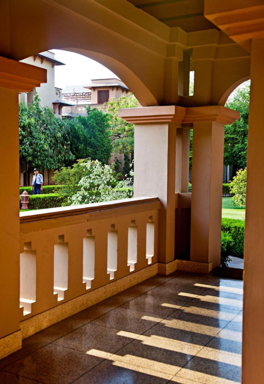 Vrindāvan Mvt Guesthouse & Restaurant מראה חיצוני תמונה